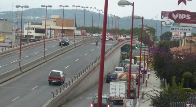 Distribuidor Vial Plaza Crystal — foto 1