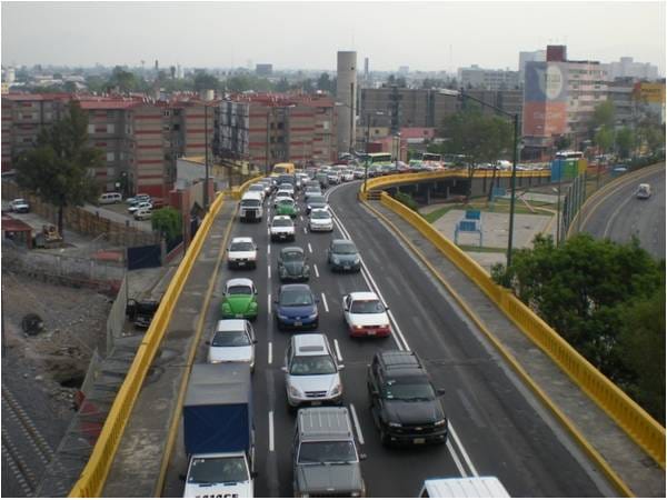 Puente Flores Magón — Sistema 1 del tren suburbano de la Zona Metropolitana del Valle de México — foto 5
